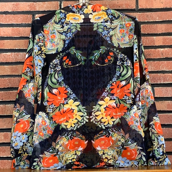 Cabi Long Sleeve Blouse SZ - XS - Picture 3 of 5